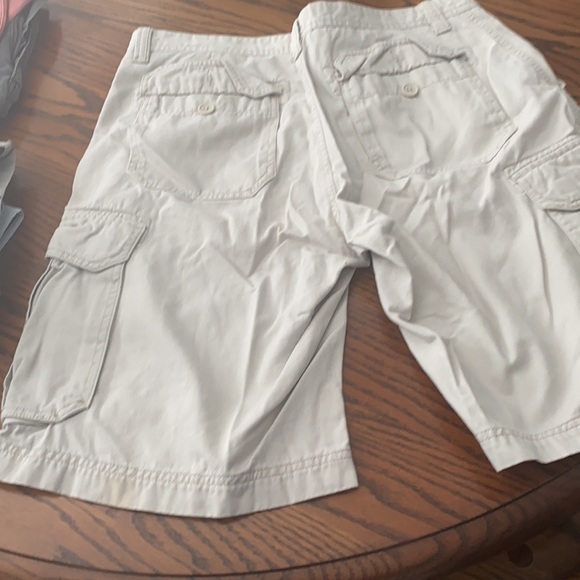 St John’s Bay cargo tan shorts - Picture 2 of 5